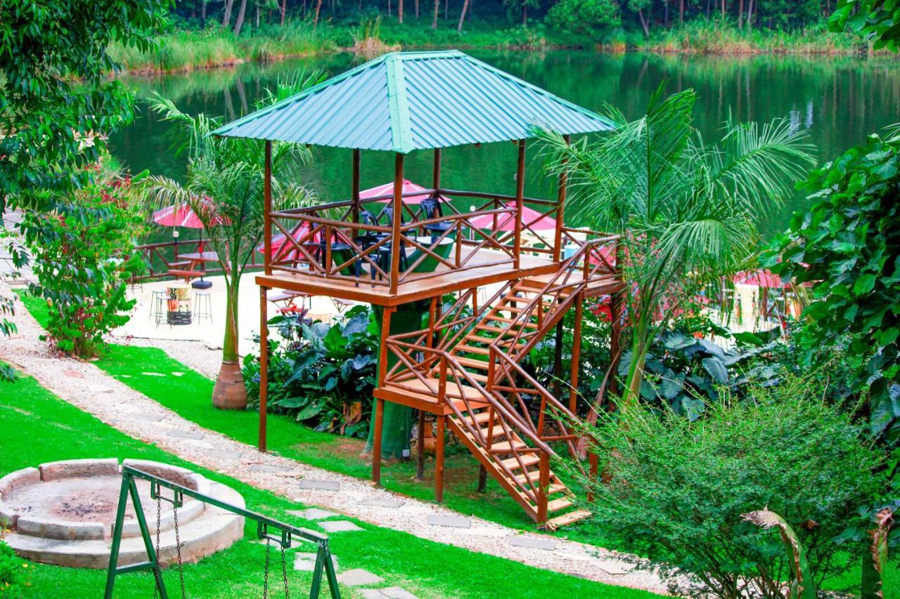 Bunyonyi Safaris Resort Kabale Exteriör bild